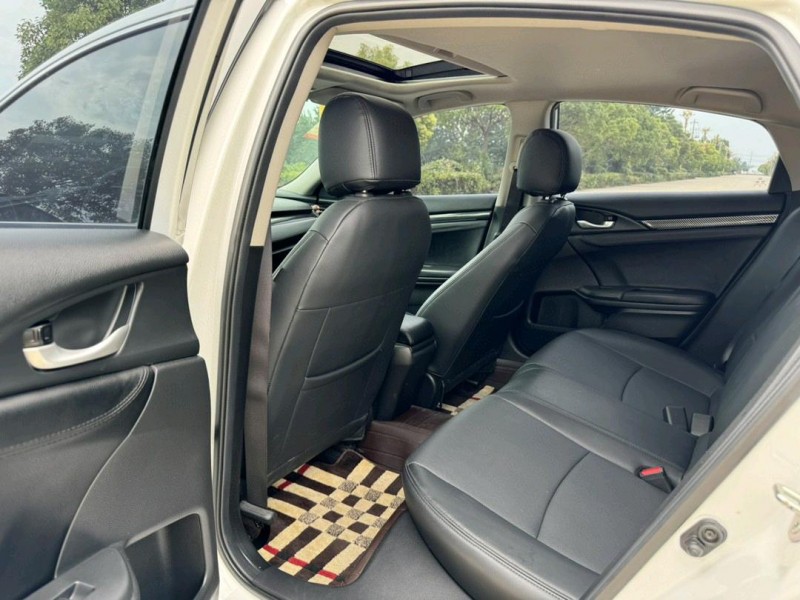 盐城22年本田思域7