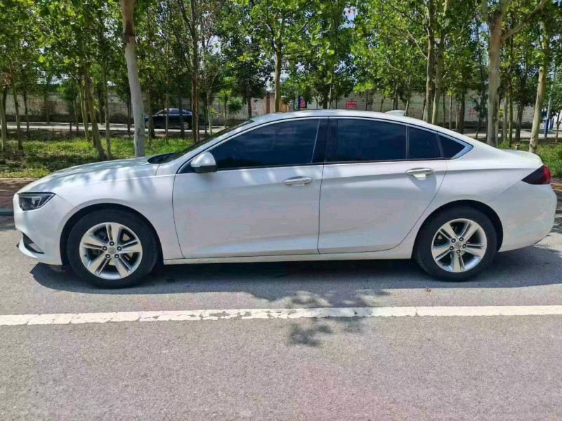 聊城19年别克君威3