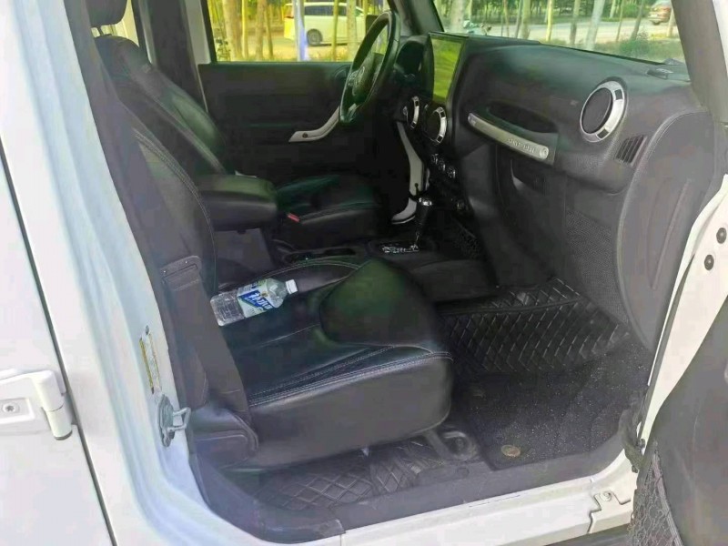 聊城16年Jeep牧马人7