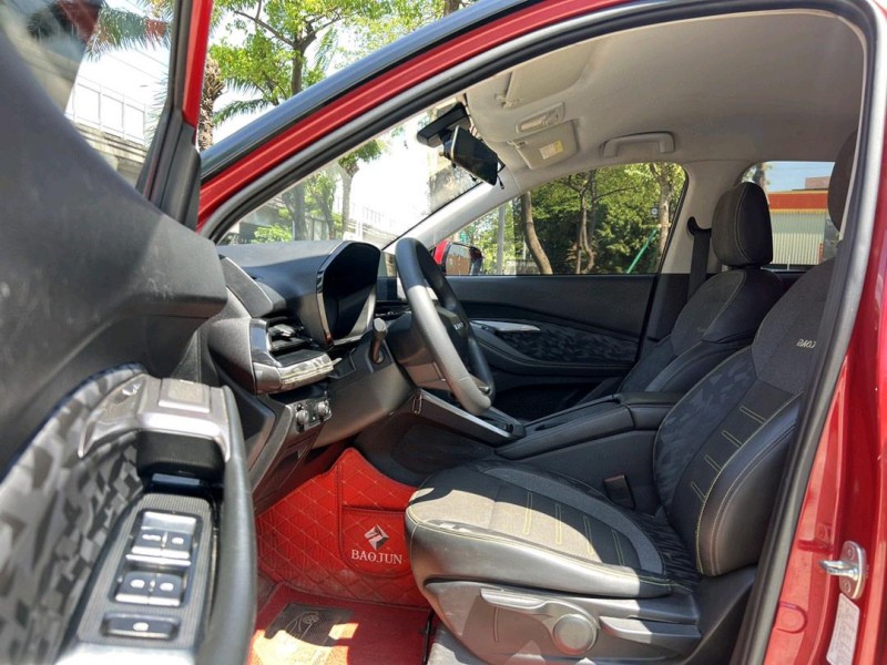 東莞20年寶駿RS36