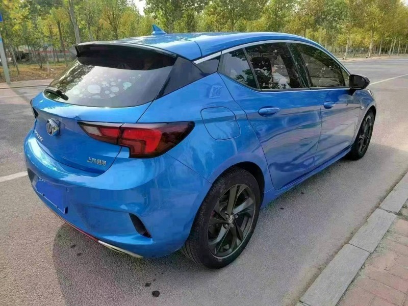 聊城17年别克威朗7