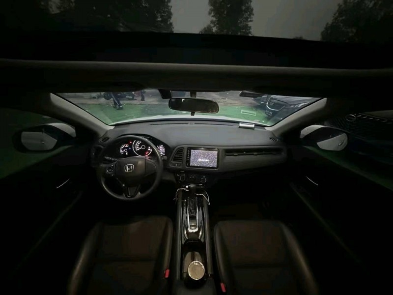 广州22年本田缤智8