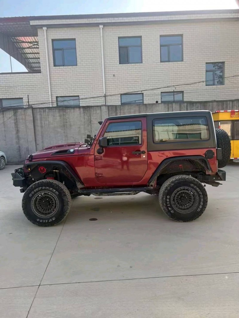 保定12年Jeep牧马人8