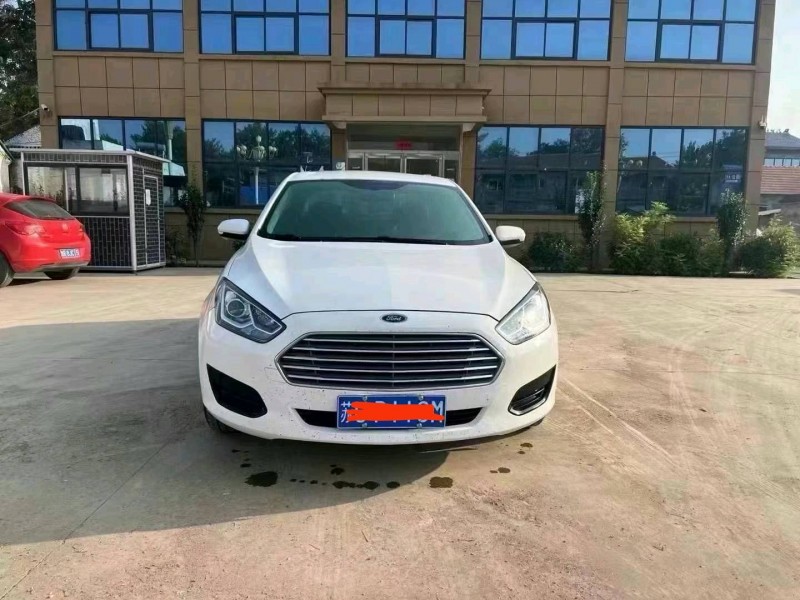 青岛19年福特福睿斯1