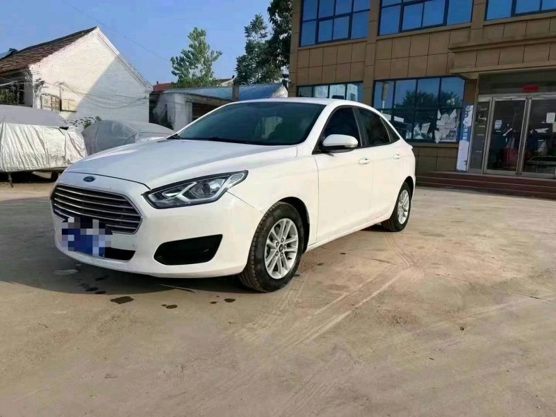 青岛19年福特福睿斯3