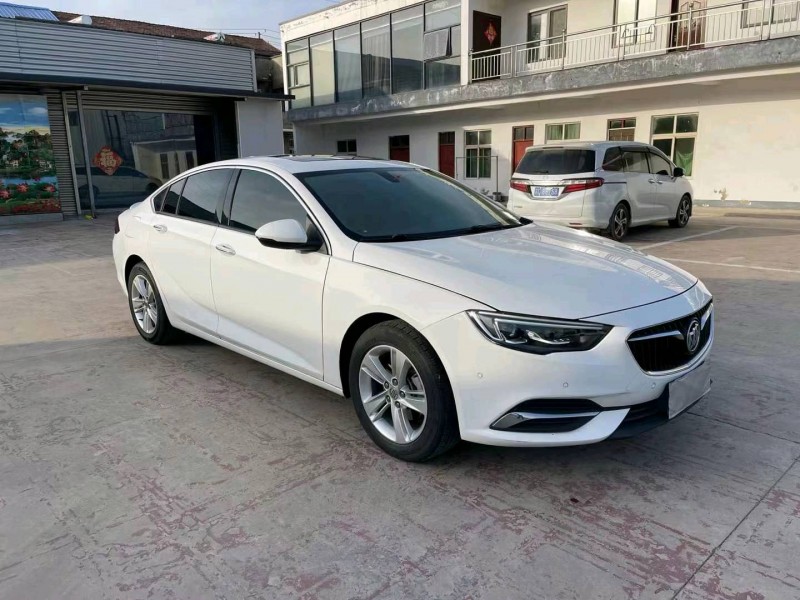 徐州19年别克君威3