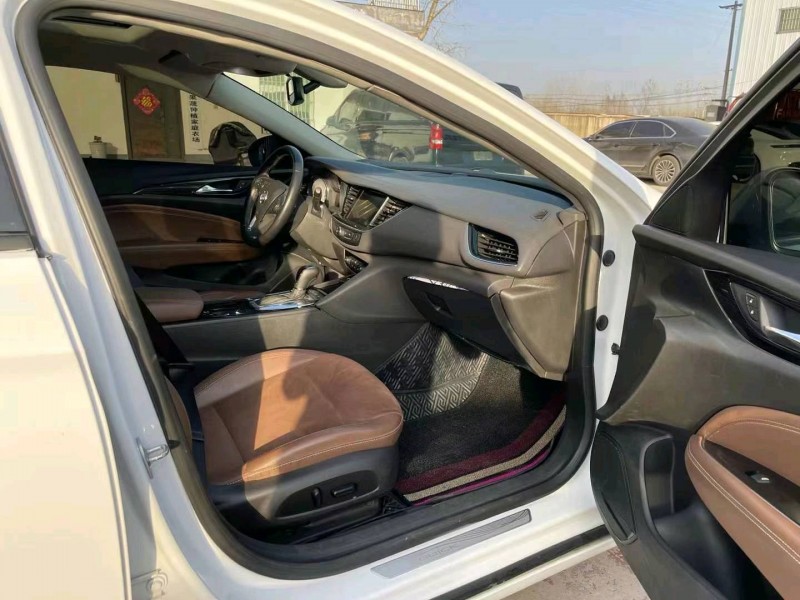 徐州19年别克君威4