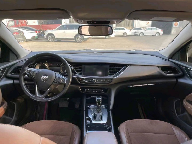 徐州19年别克君威5