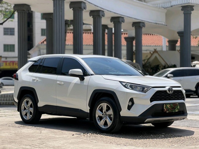 东莞21年丰田RAV4荣放2