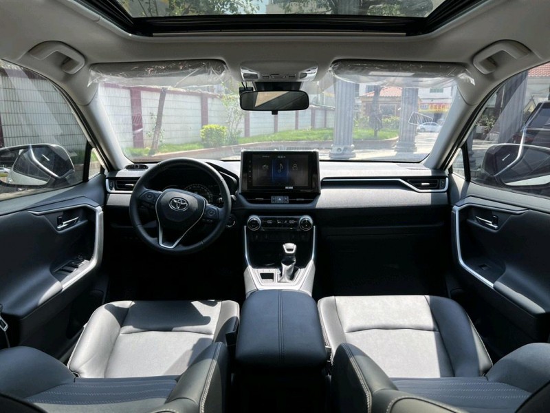 东莞21年丰田RAV4荣放4