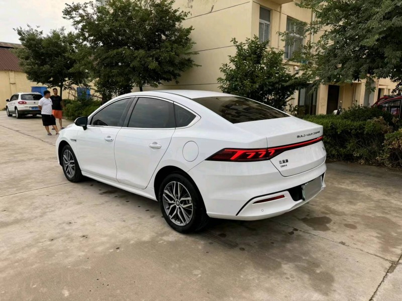 徐州23年比亚迪秦3