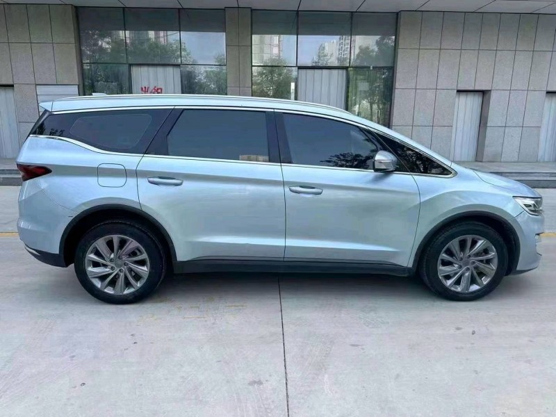 东营20年吉利嘉际8