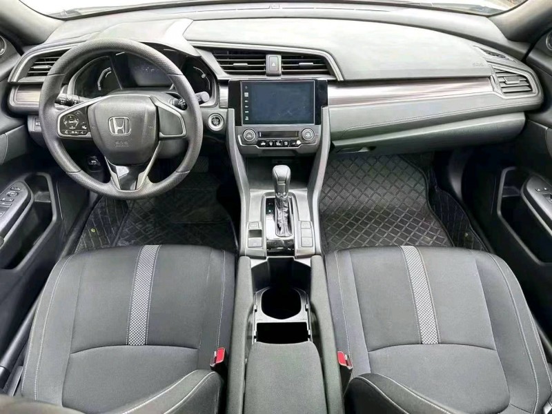 东营22年本田思域4