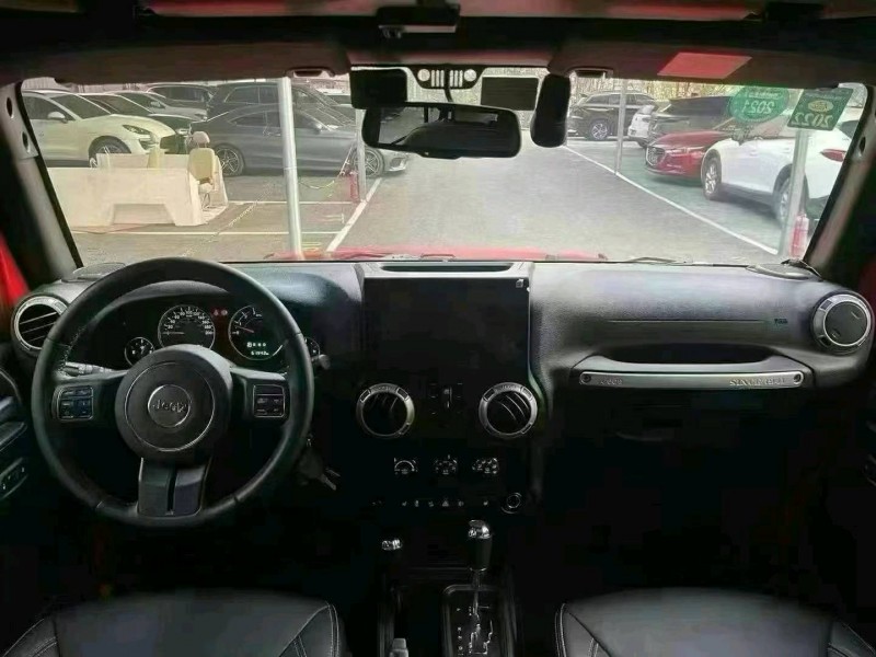 重庆18年Jeep牧马人8