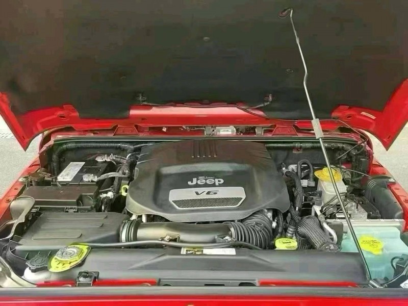 重庆18年Jeep牧马人9