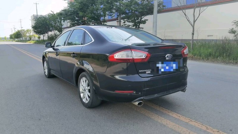 徐州14年福特蒙迪欧-致胜8