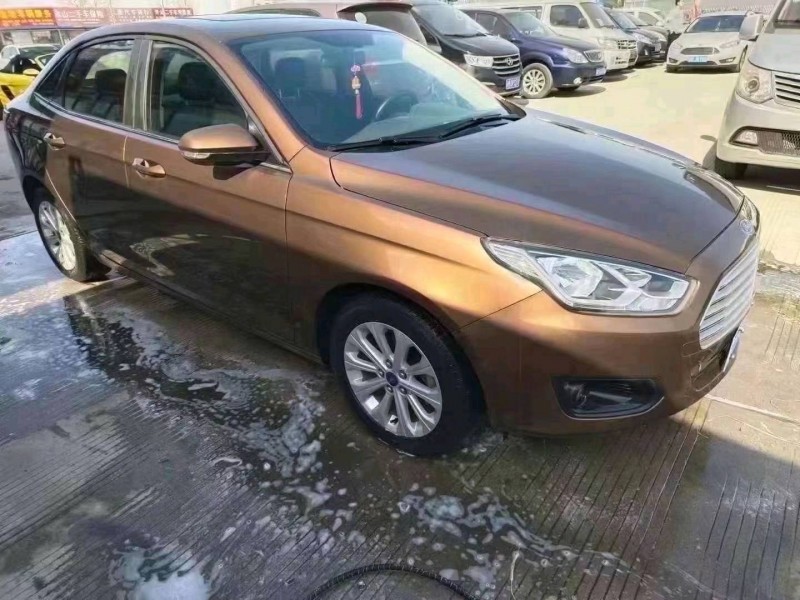 徐州18年福特福睿斯3