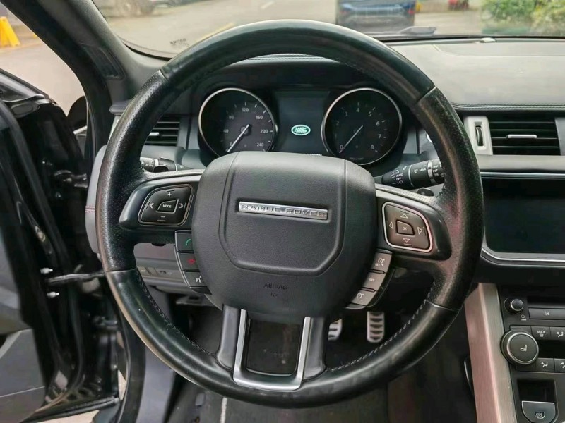 广州18年路虎极光8