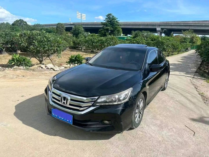 佛山15年本田雅阁4