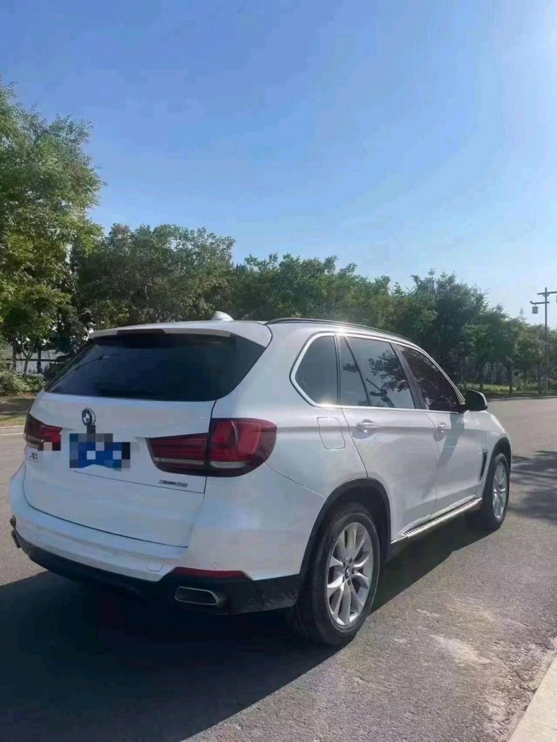 济宁16年宝马X54