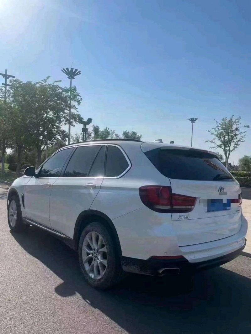 济宁16年宝马X55
