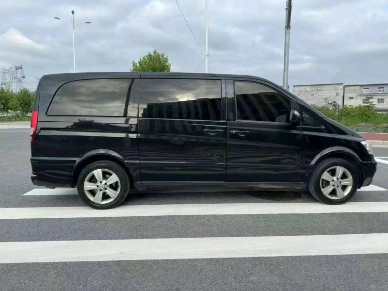 烟台14年奔驰唯雅诺8