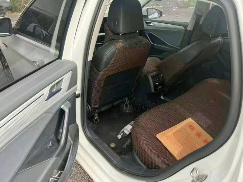 保定22年大众速腾9