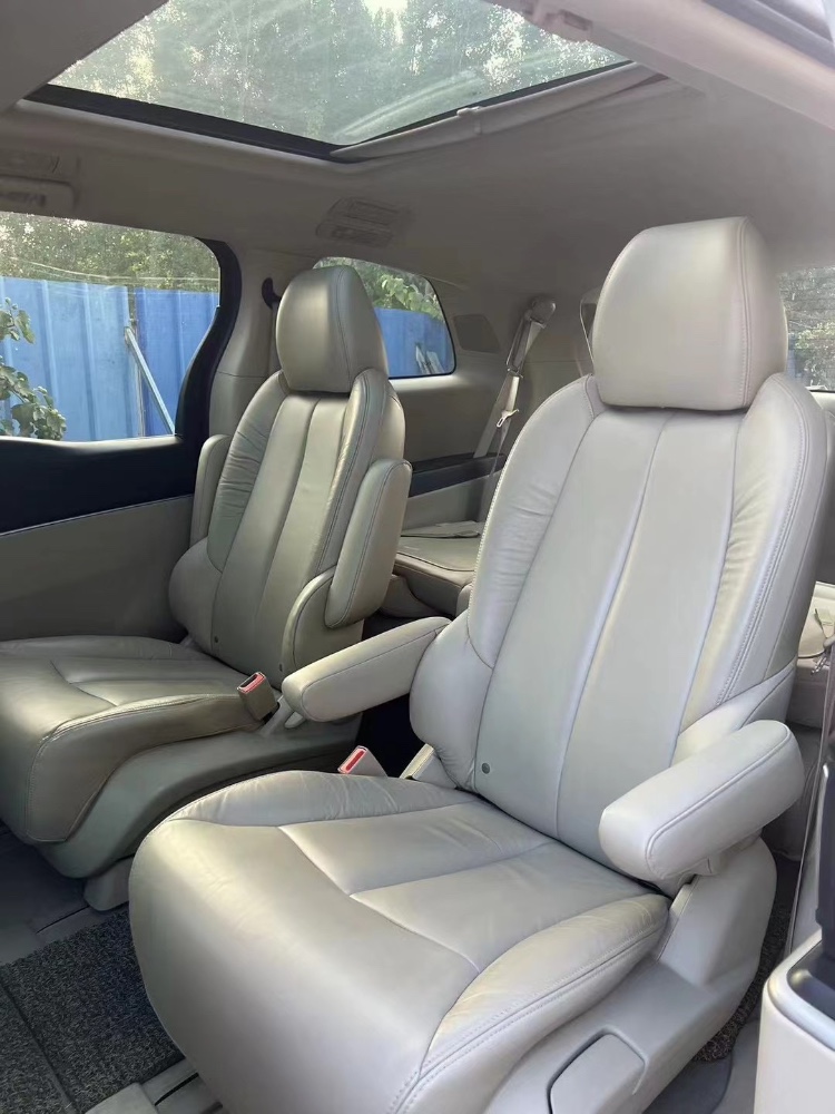 济宁17年别克GL86