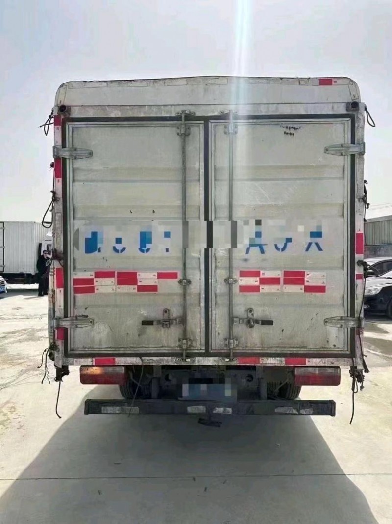 潍坊23年东风多利卡6