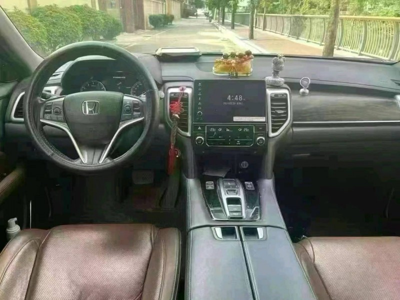 汕头18年本田URV4