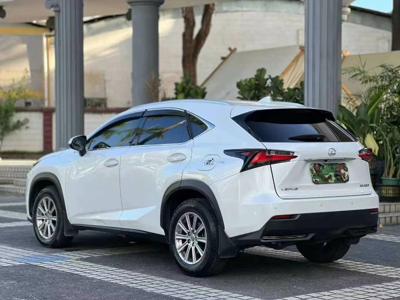 深圳15年雷克萨斯NX6