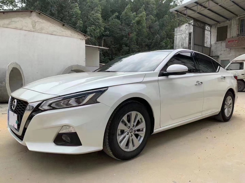 珠海20年日產天籟2