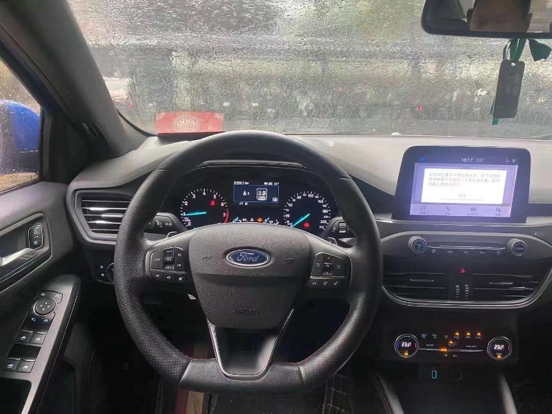 深圳20年福特福克斯9