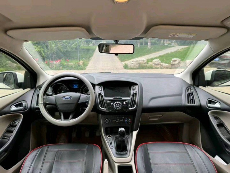 邢台16年福特福克斯6