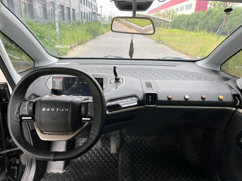 鹽城22年寶駿KIWI6