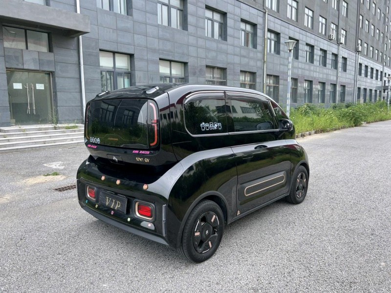 鹽城22年寶駿KIWI8