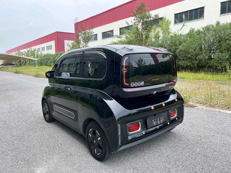 鹽城22年寶駿KIWI9