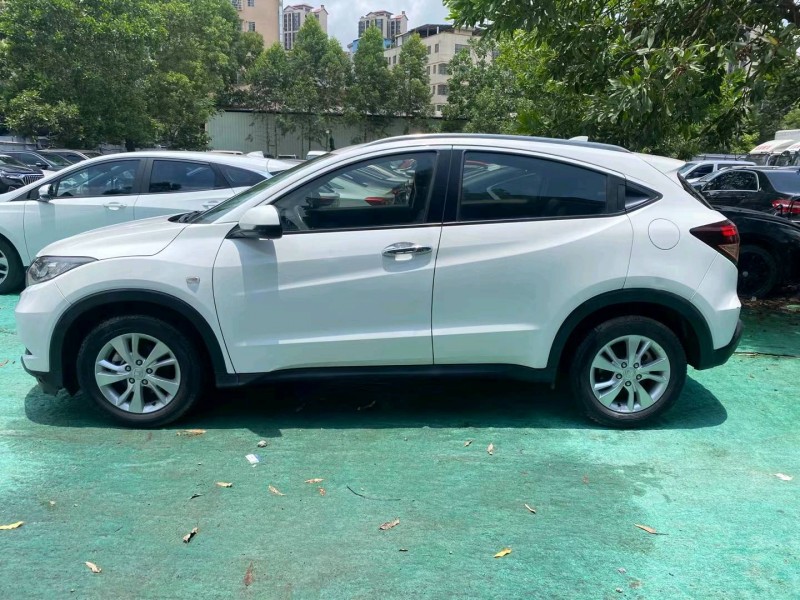 广州19年本田缤智4