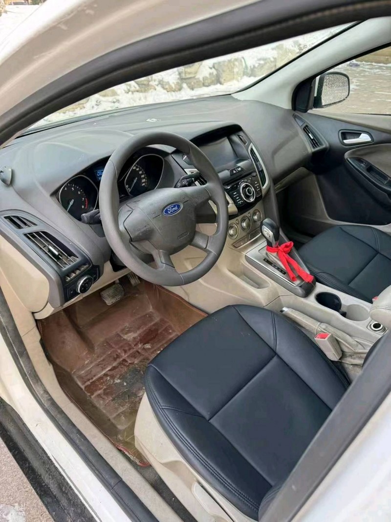 邢台14年福特福克斯4