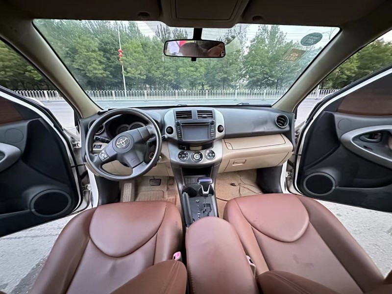 徐州12年丰田RAV46