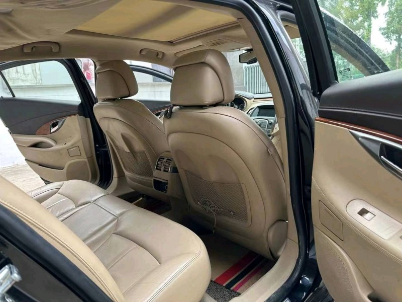 徐州13年别克君越7