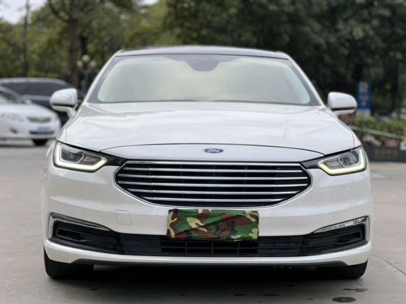 东莞20年福特金牛座1