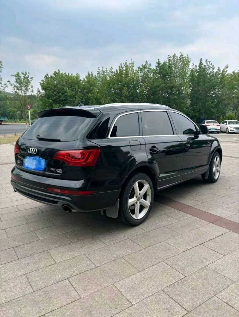 承德13年奧迪Q75