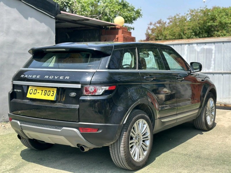 青岛14年路虎极光9