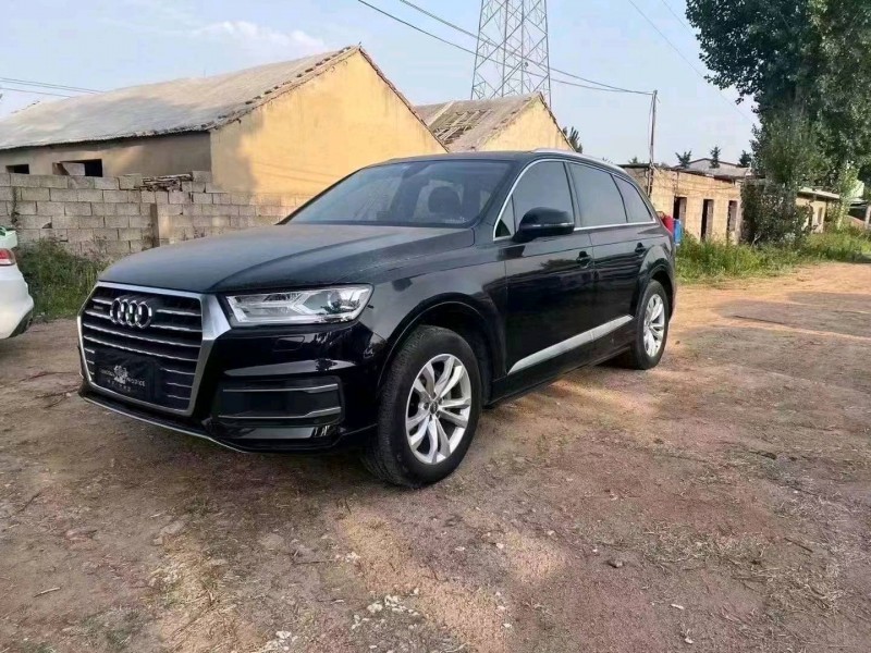 济南17年奥迪Q72