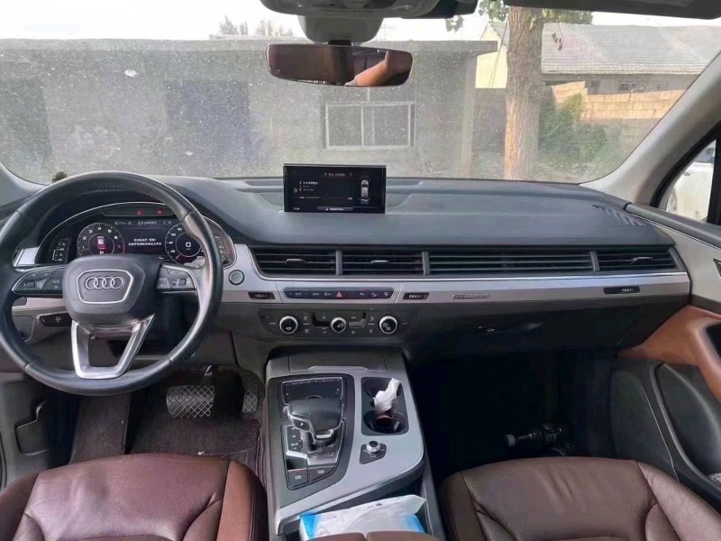 济南17年奥迪Q76