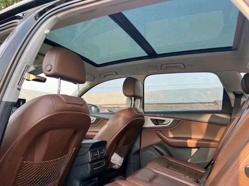 济南17年奥迪Q77