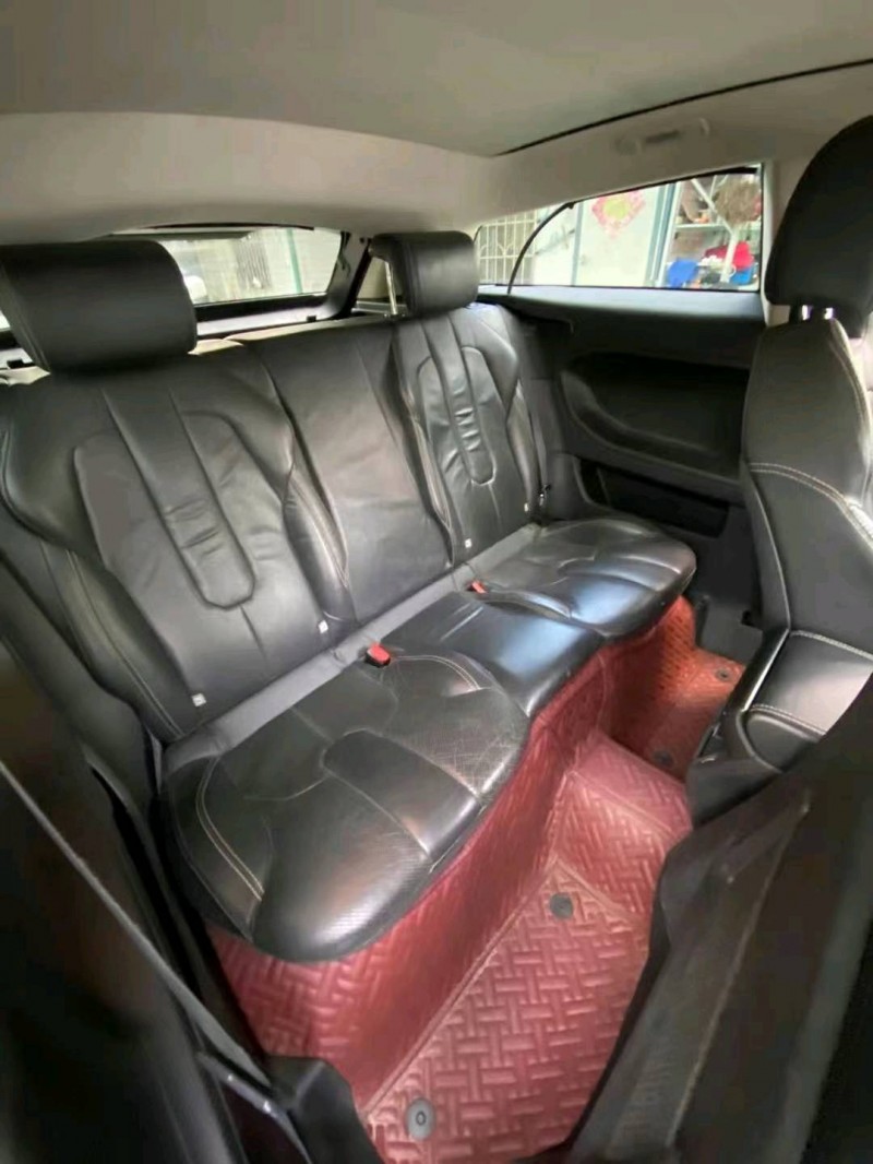 广州12年路虎极光8