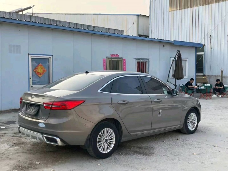 济宁16年福特福睿斯8