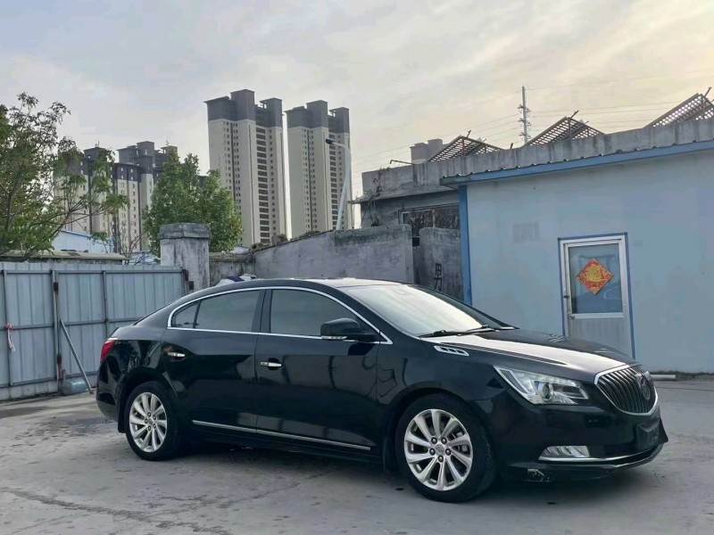 济宁13年别克君越3